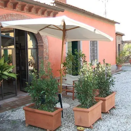 Casetta Rossa Casa vacanze Capannori